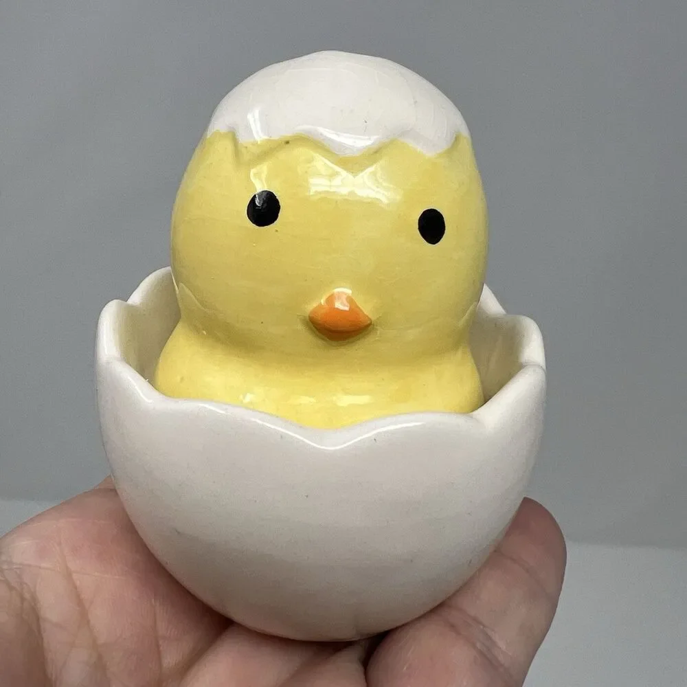 Vintage Pier 1 Chick & Egg Salt & Pepper Shakers Easter Peeps Baby Chick Yellow!